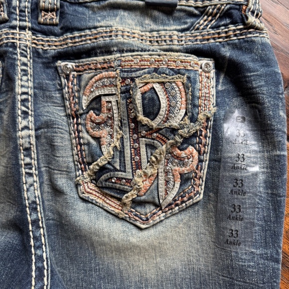 Rock Revival Collector Edition Eilish - Picture 4 of 14